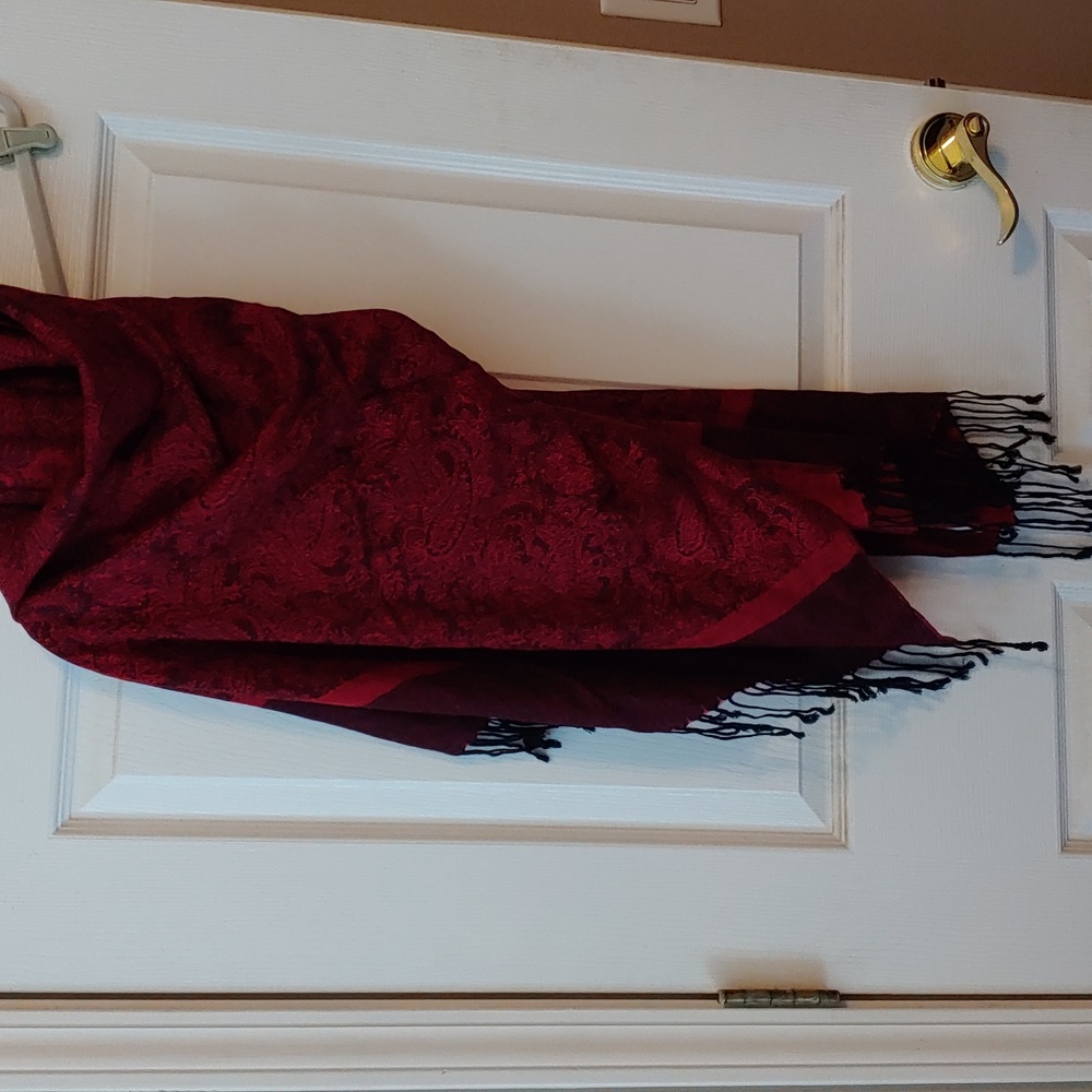 Deep red and black scarf w/fringe.